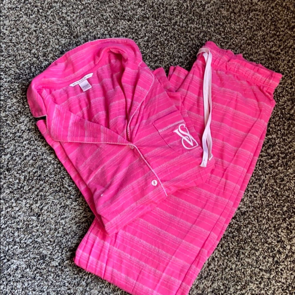 VS pink and silver pjs!